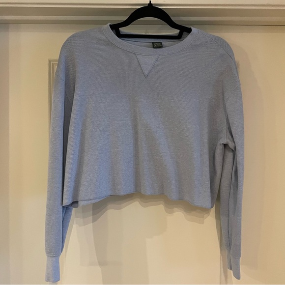 wild fable Tops - Wild Fable Cropped Long-Sleeve Top in Light Blue (Size M)